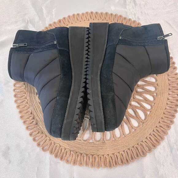 UGG Women's Ridge Mini Snow Boot Black Suede Size 8 - Picture 5 of 11